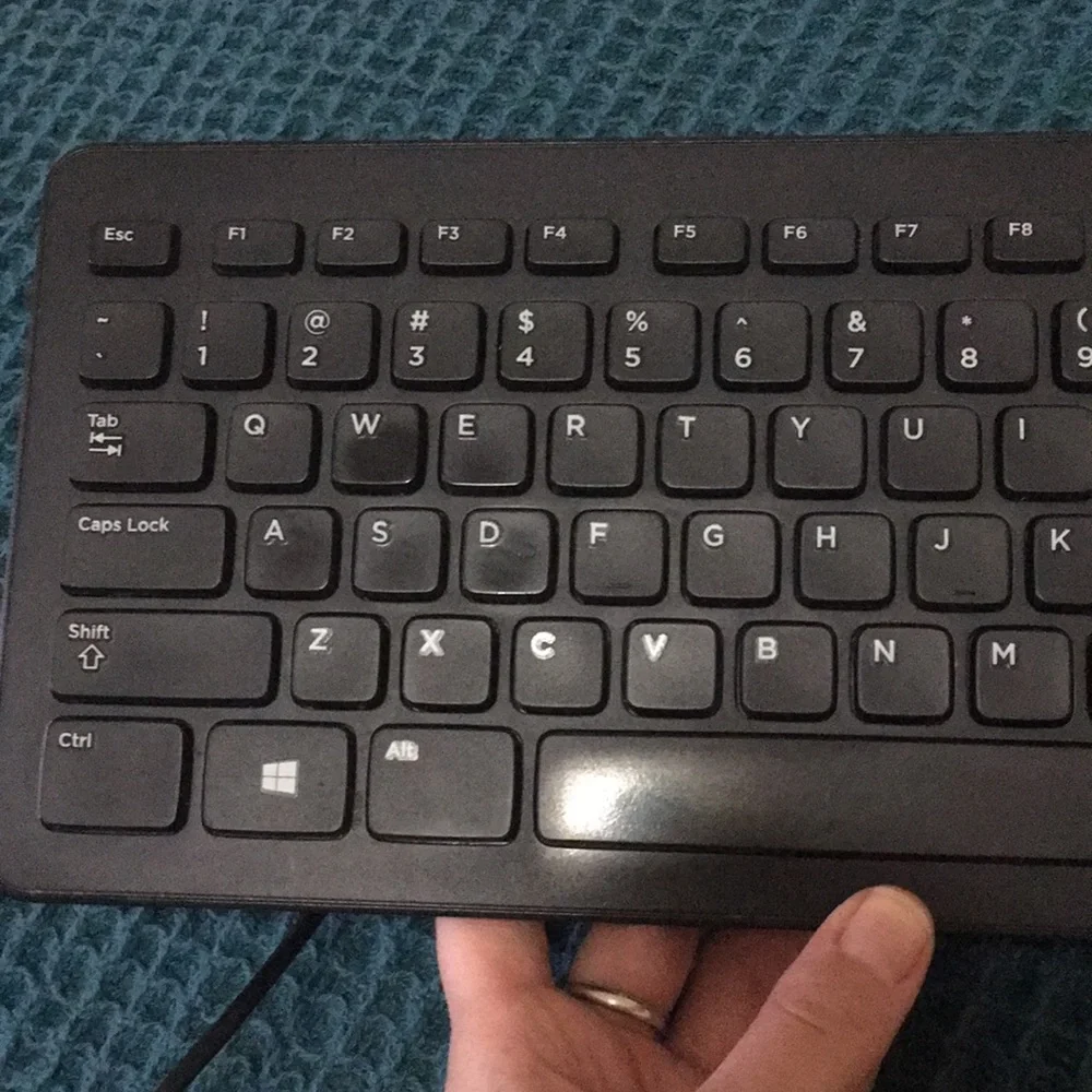 One Dell keyboard and one mouse black bundle